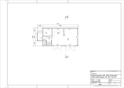Etasjeplan for 1. etasje (eksisterende) med romfordeling, dimensjoner og stueaksler.
