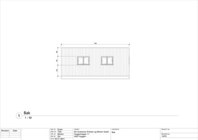 Fasadetegning av bygningens bakside med angitte mål og vindusoppsett