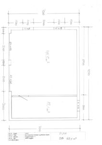 Etasjeplan (eller grunnplan) med romfordeling, dimensjoner og arealoppdeling.