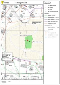 Situasjonskart som viser tomtens plassering i forhold til nabolag, veier og eiendomsgrenser.