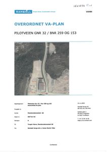 Et flyfoto eller kart som viser et område med vei (Pilotveien) og terreng, inkludert en bygning eller anlegg.