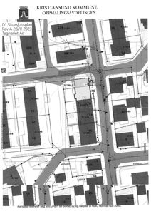Situasjonsplan som viser tomtene, bygningene og gatene i et område i Kristiansund kommune.