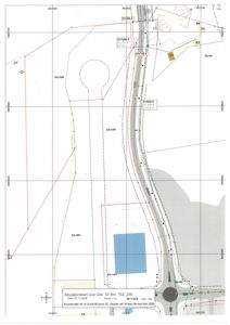 Situasjonskart som viser bygningens plassering i forhold til veier og nabogranser.