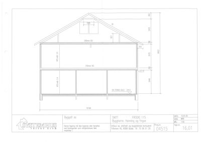 Snittegning av en bygning (Systemhus) som viser konstruksjonen, høyder og romfordeling.