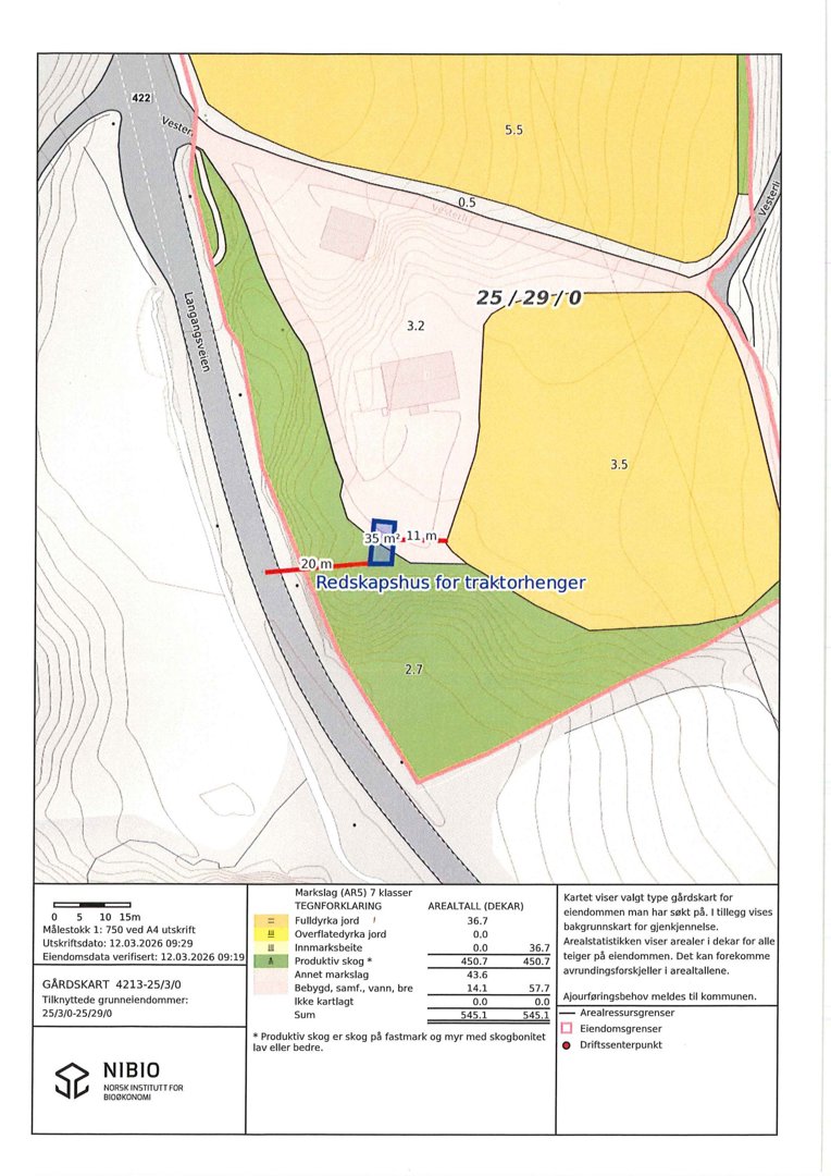 Gårdsplan (gardskart) som viser eiendomsgranser, arealtall, markslag og plassering av en redskapshus for traktorhenger.