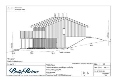 Fasadetegning av en bolig sett fra sørøst, med terrenglinjer og mål.