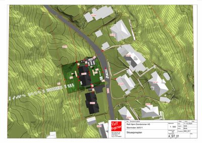 Situasjonsplan som viser tomtens beliggenhet i terrenget, naboeiendommer, veier og topografi.