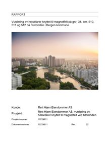 Et fotografi som viser en byutsikt over Storrinden i Bergen, inkludert vann, broer og bygninger.