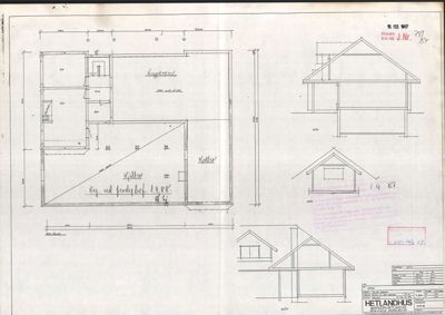 Bildet viser en tegning med etasjeplan (til venstre) og fasadetekninger (til høyre).