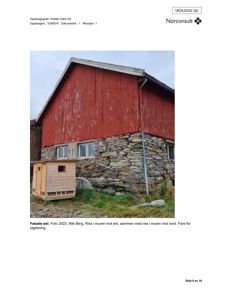 Fotografi av en rød bygning med steinmur, tatt i 2023 av Atle Berg. Bildet er merket som 'Fasade øst' og viser riss i muren.