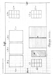Håndtegnet etasjeplan eller romfordeling med mål og retninger (Nord, Vest).