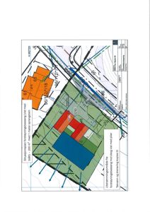 Situasjonsplan som viser fordrøyingsbasseng, utstrømningsområder og takvannsdrainasje på en tomt.