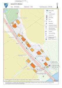 Situasjonsplan for Heiene 5-19 i Modum som viser tomtens beliggenhet, eksisterende og planlagte anlegg (pumper, ledninger, tank), samt områder for biologisk minrensningsanlegg.