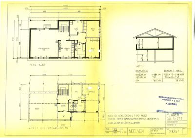 Bildet viser en tegning med etasjeplaner (Hovedplan og Uetg. plan) samt et snitt og bruksareal for et hus.
