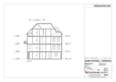 Snittegning (SNITT A-A) som viser bygningens tverrsnitt, høyder, etasjer og romfordeling.