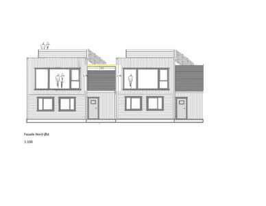 Fasadetegning (opprikk) av en bygning sett fra nord-øst, med mål og detaljer for vinduer og dører.