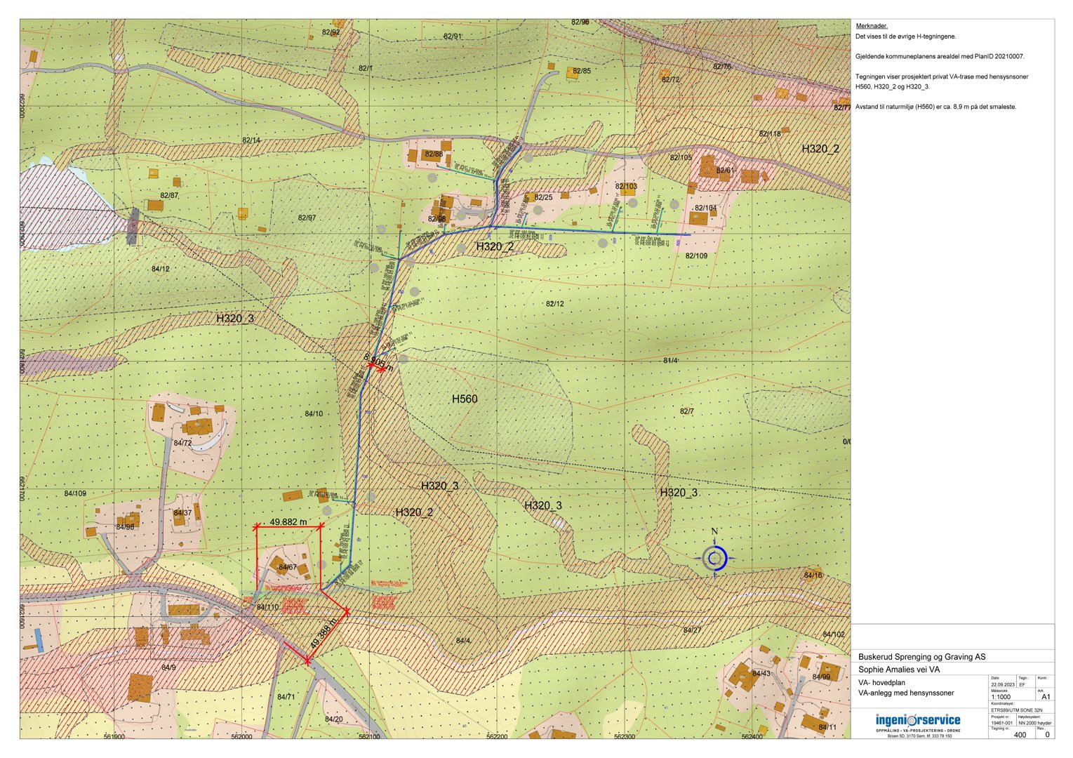 Situasjonsplan som viser tomtens beliggenhet i forhold til nabolag, vegnett (H320, H560) og eksisterende bebyggelse. Planen inneholder også informasjon om henynssoner og avstander.