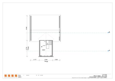 Snittegning som viser tverrsnitt av bygningen, med mål og detaljer om tilbygg.