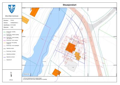 Situasjonskart som viser eiendomsområder, vegkant, vannkant og topografi for tomta.