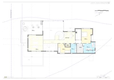 Etasjeplan med romfordeling, møbler og innredning for en bolig.