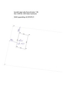 Situasjonsplan (tomteplan) med innmålte dimensjoner og høydeopplysninger for eiendommen Ramsvikveien 13B.