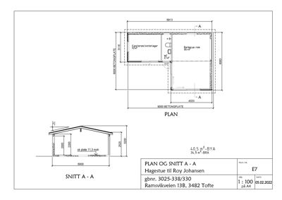 Bildet viser en tegning som inneholder både et etasjeplan (PLAN) og et snittegning (SNITT A - A) av en bygning.