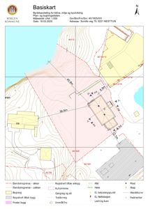 Basiskart (situasjonsplan) som viser eiendomsgrenser, høydekurver, bygninger og registrerte tiltak for en tomt i NESTTUN.