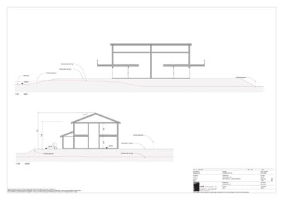 Snittegning som viser bygningens tverrsnitt, høyder og forhold til terreng.