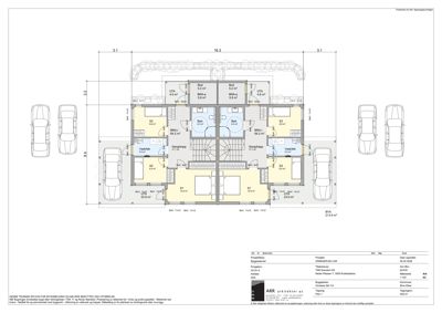 Etasjeplan for en boligblokk som viser romfordeling, arealer og plassering av kjøretøy.