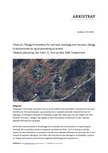 Luftfoto av eiendom med bygninger og omgivelser, markert med rød sirkel.