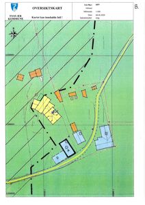 Oversiktskart (situasjonsplan) som viser tomtens beliggenhet i forhold til nabolag, vei og terrengforhold.
