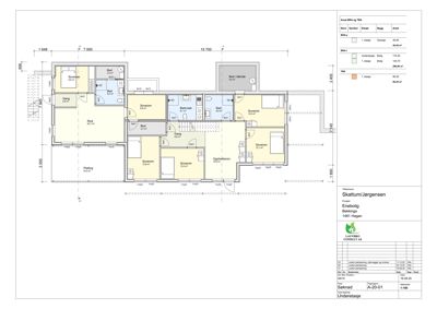 Etasjeplan for en bolig som viser romfordeling, dører, vinduer og mål.
