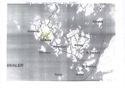 Kart over Hvaler kommune med øyene Vesterøy, Spjærøy, Kirkøy, Sandøy osv. og en markert posisjon på Spjærøy.