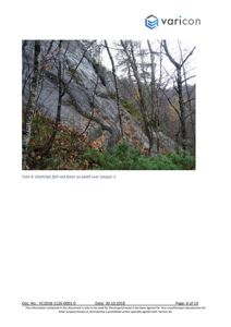 Fotografi av et glattslipt fjell ved foten av en plattform over stasjon 1.