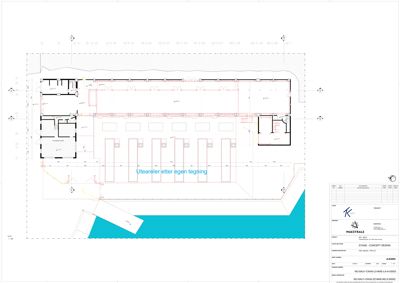 Etasjeplan (utearealer) som viser romfordeling, vegger og dimensjoner for en bygning.