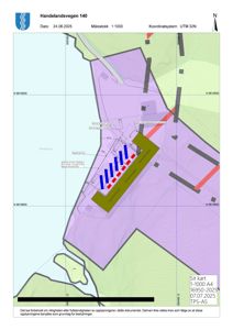 Situasjonsplan (sit kart) som viser tomtens beliggenhet, grenser, topografi og plassering av planlagte bygg i forhold til omgivelsene.