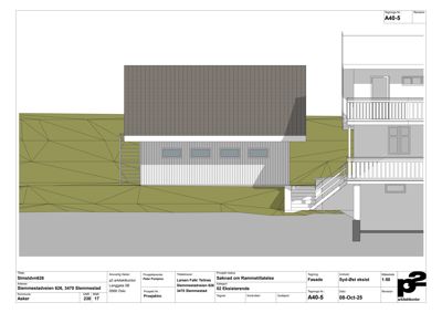 Fasadetegning som viser bygningens utseende fra siden, inkludert vinduer, balkong og trapp.