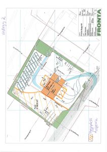 Situasjonsplan som viser tomtens form, grenser, plassering av bygning (Tide Houses), parkeringsplasser, veier og arealoppdelinger.