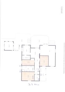 Etasjeplan (plantegning) som viser romfordeling, arealer og funksjoner i et hus.