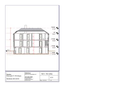 Snittegning (Snitt A) som viser bygningens høydeprofil, romfordeling og konstruksjon fra kjeller til tak.