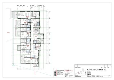 Etasjeplan (PLAN 1) som viser romfordeling og mål for leiligheter i et hus.