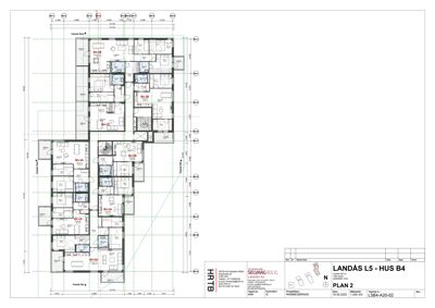 Etasjeplan (PLAN 2) som viser romfordeling og mål for en leilighet eller hus (HUS B4).