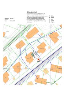 Situasjonskart som viser eiendomsforhold, nabogrenser, veier og planlagt oppføring av garasje og bod.