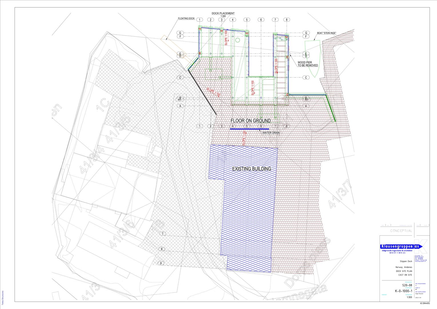 Situasjonsplan som viser tomtens grenser, eksisterende bygning, vannledninger og planlagt plassering av nye dører.
