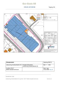 Situasjonsplan som viser bygningens plassering på tomt, med tilhørende teknisk informasjon og tegningsnummer.