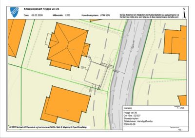 Situasjonsplan for Friggs vei 36 som viser tomt, nabobebyggelse, veiforhold og en planlagt garasje.
