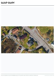 Flyfoto eller satellittbilde av et boligfelt med hus, veier og natur. Bildet er generert fra Gule Sider Maps.