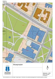 Situasjonsplan som viser bygningers plassering, tomtegrenser, veier og omgivelsene i Drammen kommune.