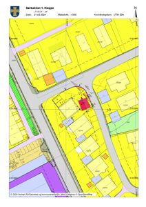 Situasjonsplan som viser eiendomsforhold, bygningers plassering og arealer for Sørbakken 1, Kløppe.