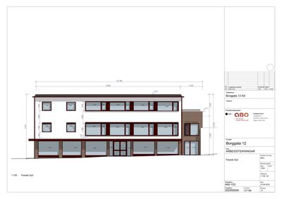 Fasadetegning (opprikk) av bygningen sett fra syd, med mål og detaljer for vinduer og fasadeelementer.